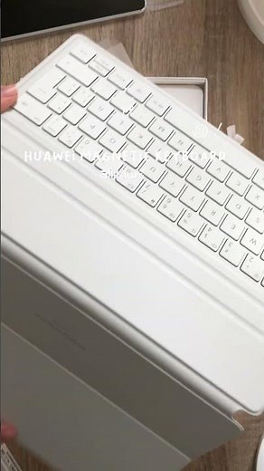 HUAWEI Magnetic keyboard ⌨️🎼💭