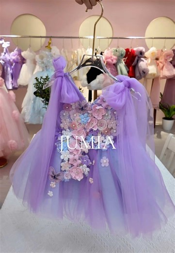 Elegant Flower Girl Dresses and Custom Gowns