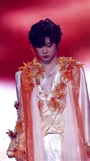 tf stand setia chen yiheng #tf家族登陆计划生于火焰演唱会