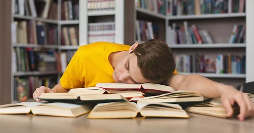 Votre ado est fatigué ? Quand faut-il s'inquiéter ?