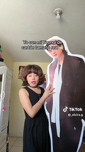 Cómo hacer un Yoongi tamaño real de cartón