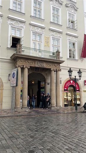 Rain Makes Prague Even More Beautiful 🇨🇿☔ #walkingtour #prague #praguestreets
