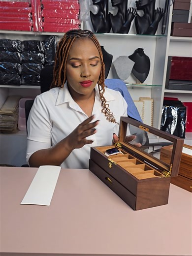Premium Quality Watch Holder for Sale at Ksh. 3,500