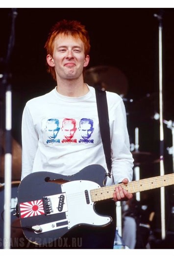 He looks radioactive #thomyorke #ginger #redhair #radiohead #fyp | Radiohead