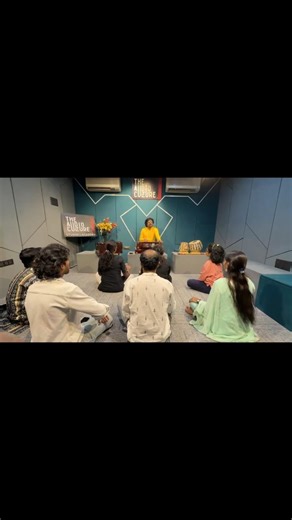 Every great singer starts with a single note.Today, a classroom. Tomorrow, a stage. 🌟 #singing