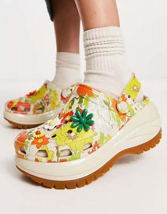 Crocs Mega Crush Clogs In Retro Floral - Exclusive To ASOS  | ASOS