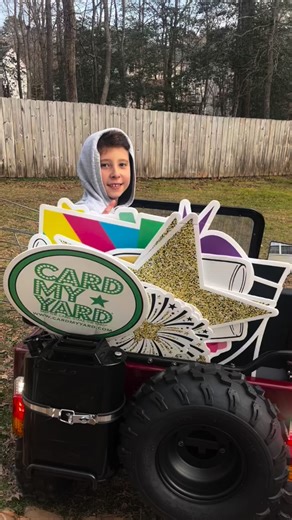 ✨ Surprise! You’ve been CARDED! ✨ This birthday setup was such a fun one to create 🎉🎈 Who would YOU surprise with a yard sign? 👀👇 📲 Click the link below to book your date! www.CardMyYard.com/Easton | Card My Yard Easton