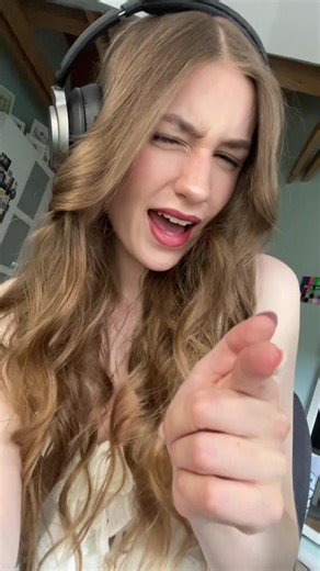 Billie Eilish Inspired Transition for Small Creators