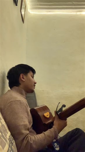 AnisSings on Instagram: "Saware ❤️ #reel #explore #singing"