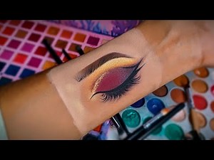 red smokey eye makeup on hand🥰#Ashishmakeupartist