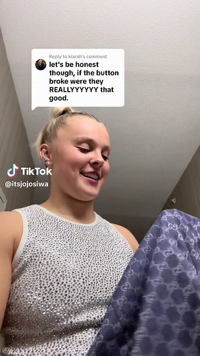 Replying to @kiarah someone went to hard on the dance floor. | JoJo Siwa