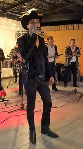 Aqu{i se termina este amor limosnero #banda #bandasinaloense #musicadebanda #culiacan | Amilcar Morales