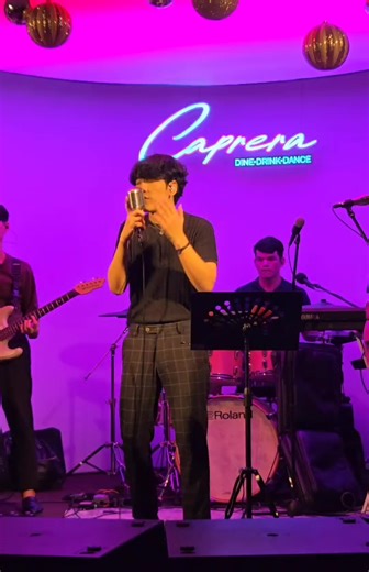 หนึ่งเพลงเพราะๆ 😂