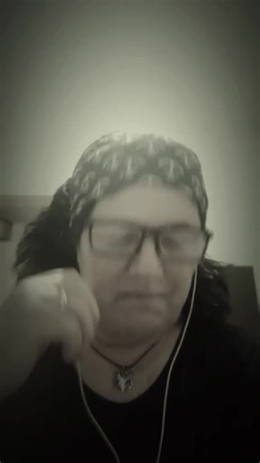 Βίντεο χρήστη Mailinda Papa χριστινα (@mailinda.papa) με μουσική original sound - flori