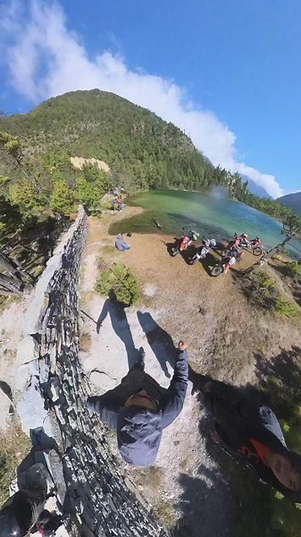 Roming around Manang.😍#manangvibes🔥🔥 #greenlake #khangsar_manang🇳🇵🇳🇵