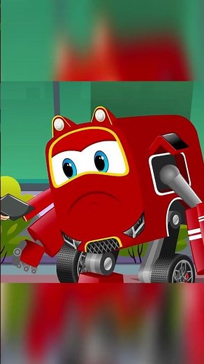 SuperCar Rikki Stops the Giant Kitty in CIty! #rikkishorts