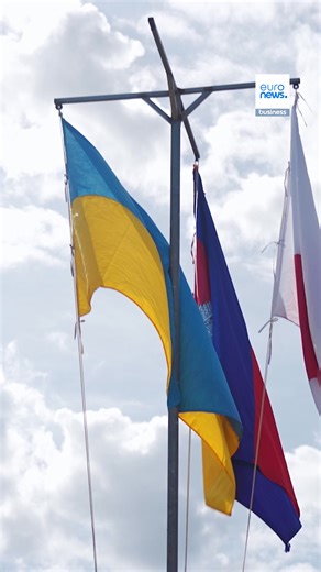 Beneath Ukraine’s soil lie millions of hidden explosives, a silent threat to its recovery. At this year’s Japan–Ukraine Mine Action Conference in Tokyo, experts and political figures from around the world joined forces to accelerate demining efforts. Building on work already underway in Cambodia, where Ukrainian officers are training to use the latest demining equipment on the ground. Find out more in this episode of #Focus: | Euronews English