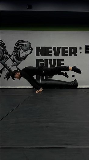 How to do Straddle planche and Advanced tuck Front lever #calisthenics #balancefitness #fitness