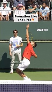 You’ve probably heard that you should “pronate” on your serve to generate more power… But what does pronation actually look like — and how do you do it correctly? To pronate the way the pros do, you first need to master what we call “coming up on edge.” This means the edge of the racket is facing the ball before contact. Once you achieve this position, you can naturally pronate through the ball — unlocking smooth, effortless power on your serve💥🎾 Video credit: @slowmo_tennis #tennis #serve #pr