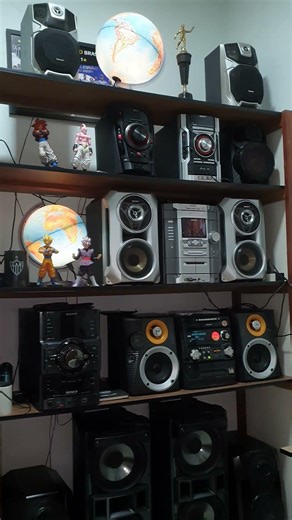 Mini system Philips fwc 505 tocando banda 3 Doors Down ( Here Without You )