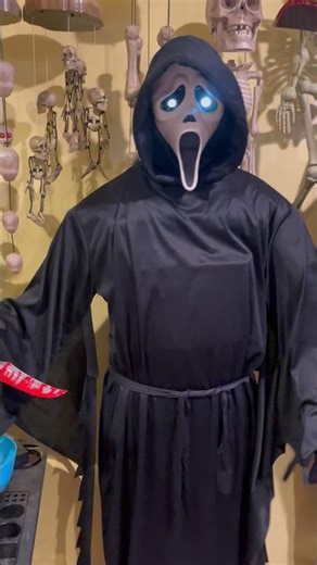 Repaired 2011 Gemmy Ghostface #Gemmy #Halloween #Animatronic