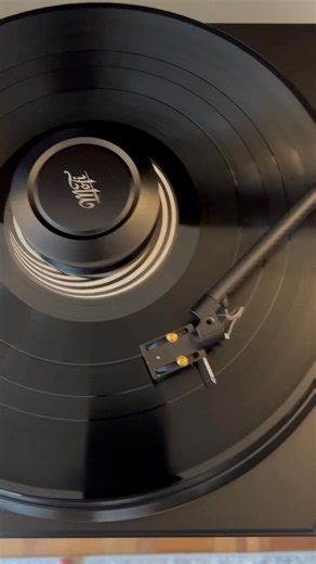 4.8K views · 88 reactions | Just finished setting up the MoFi MasterDeck turntable with UltraGold cartridge and the MasterPhono phonostage, now to enjoy the music and already seriously impressed with the level of quality from this turntable and phonostage ❤️ | The Speaker Shack | Facebook