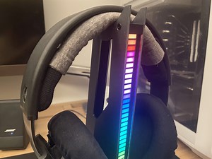 【心得】High起來！Alienware Headphone Stand 耳機架 @電腦應用綜合討論 哈啦板 - 巴哈姆特