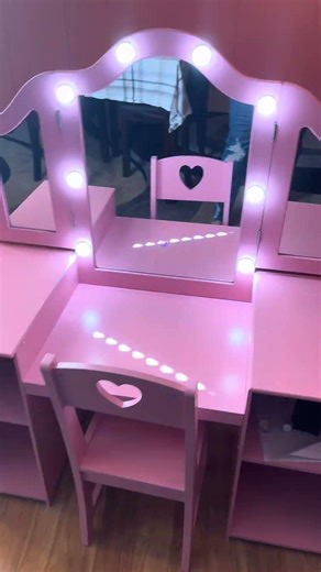 This is one of the cutest kids’ vanity sets I’ve seen in a long time.