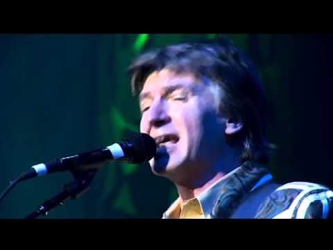 Split Enz ONE STEP AHEAD live 06