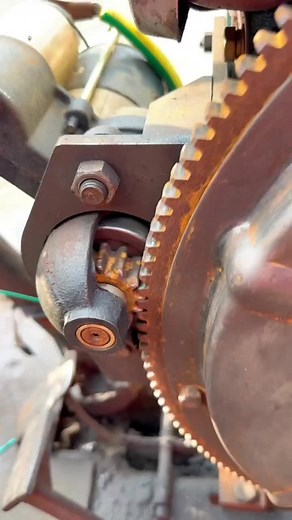 Understanding How a Starter Motor Works for Cranking the Engine