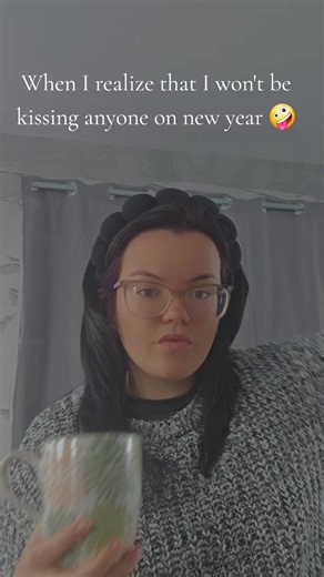 Really don't want to kiss a stranger 😅