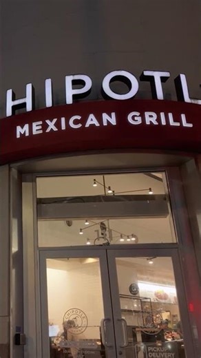 Violent Chipotle brawl sparks police investigation in Connecticut #shorts