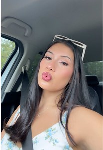 Soft Girl Aesthetic vs. Corridos Bélicos Vibes