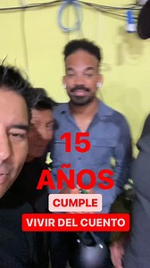 🔴 "Vivir del Cuento" cumple 15 años: "retrata mejor la realidad cubana que el mismísimo NTV" Luis Silva y parte del elenco visitaron este jueves el programa Al mediodía para celebrar los 15 años del popular programa humorístico Vivir del Cuento en la TV Cubana. "Salimos al aire, por primera vez, un 14 de septiembre de 2008. Felicidades a todos los que están y a los que han pasado y dejado su huella en Vivir del Cuento", dijo Silva con este breve video en el estudio. "Lo mejor de la TV cubana po