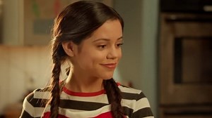 Stuck in the Middle S3E1