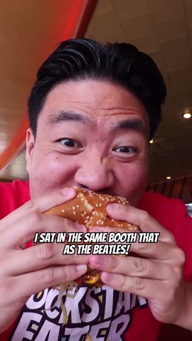 Iconic 76-Year Old Burger Diner in Los Angeles You Can't Miss!