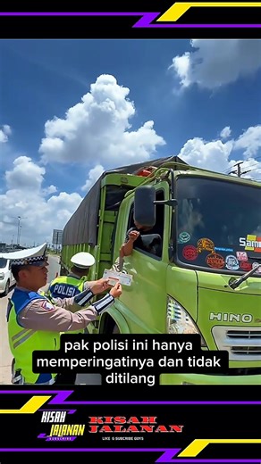 Untung aja masih lebaran kalau tidak pasti sopri truk ini kena tilang #shorts