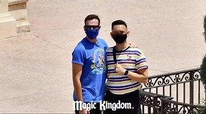 In addition to our Magic Shots & Animated Magic Shots, we love capturing Super Zoom Magic Shots! We know, that’s a lot of Magic Shots, so we’re here to help you locate them! Here's where you can find Super Zoom Magic Shots ⤵️ 📸 In the East Plaza Garden at Magic Kingdom Park 📸 Near Docking Bay 7 at Star Wars: Galaxy's Edge in Disney's Hollywood Studios (📷: @christianphilippe8) | Disney PhotoPass Service