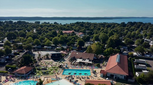 Bienvenue à La Réserve – Siblu CAMPING 4 ÉTOILES au bord du Lac de Biscarrosse 🛶⛵️🏖⛺️⚽️🏀🎾🏓🏹🚣‍♀️🏄‍♀️🚵🎭🤩 🔆Votre petit Pied-à-terre pour vos vacances 🏡☀️ | La Réserve – Siblu