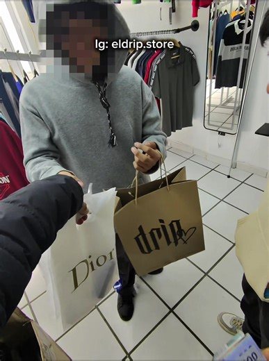 Jalense a la tienda por sus regalos para este 14 de febrero 🏹💗#eldripstore #vlogs