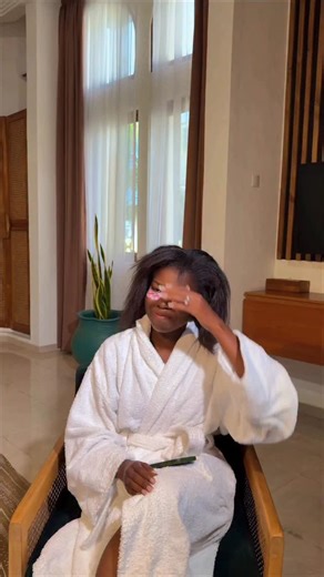 Onyinyechukwu Onyeibe on Instagram: "Got my gorgeous gorgeous babe @mariiiiiiii4 ready for her Civil Wedding 🥰🤍🤍 and how stunning does she look?! 📌 Hairstylist @hairbyposhclass Makeup @olawande_mua Robe @mazellebridal Dress @veekeejames_official Stylist @amaallure__"