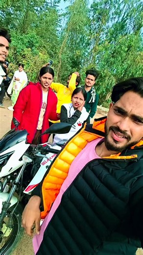 Ranjita Kumari on Instagram: "हर जिला हरगांव में अपने शूटर फैसले बनी#viralreelsvideo❤️"