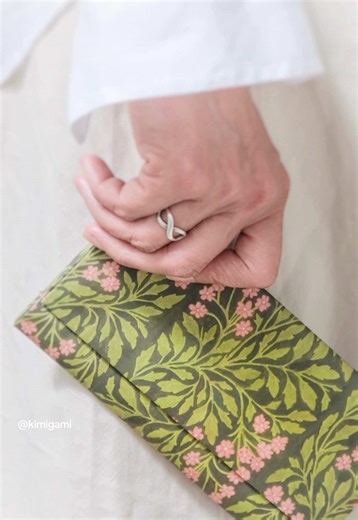Turn Gift Wrapping Paper into a Unique Clutch Bag
