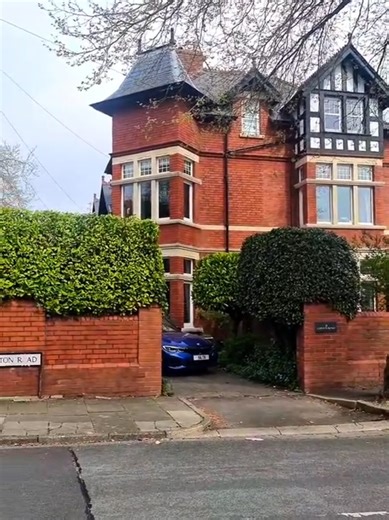 Exploring Doctor Who: The Sarah Jane Adventures