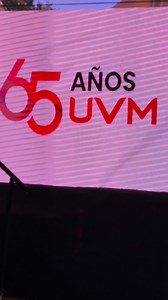 Con la Mega Clase de Inteligencia Artificial impulsamos una ciudad que aprende, innova y se transforma. La #CapitalDeLaTransformación avanza hacia un futuro donde la inteligencia artificial no sea un privilegio, sino una herramienta poderosa para el desarrollo colectivo. ¡Democratizar la tecnología es combatir desigualdades! | Clara Brugada