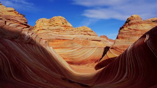 Sculpted towers and crumbling cliffs: Travel footage through Utah and Arizona