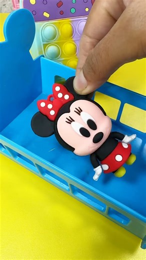 Minnie Mouse Amazing Sand Bubble Bath 🧼🙈😍 #shorts #fidgets #memes #disney #satisfying