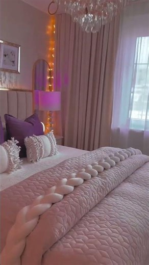 Room Decor Inspo: Lavender & Metallic Gold Vibes 💜