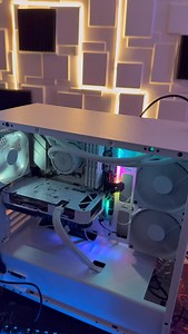 10K views · 2.1K reactions | If @iBUYPOWER was listening they need to make an update with a case with an update airflow model and look. Sell it like hotcakes #gamingpc #ibuypower #pcgaming #gamingsetup #pctips #pcgamer #pcbuild #pcmr | CircuitBoredd | Facebook