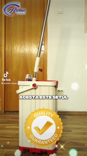 ⸻ 🧼✨ Descriere – Găleată cu Mop Plat Atomic Clean S-8 Set mop plat profesional Atomic Clean S8 este un set modern de curățenie conceput pentru a face spălatul podelelor mult mai simplu, rapid și eficient. Este ideal atât pentru uz casnic, cât și pentru birouri sau spații mai mari, oferind o curățare igienică și fără efort. 👌 🔹 Design inteligent – găleata are două compartimente separate: unul pentru apă curată și unul pentru stoarcere, astfel încât murdăria rămâne departe de mop și de spațiul 